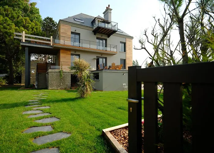 Le Beaupre Loft Vue Imprenable Apartment